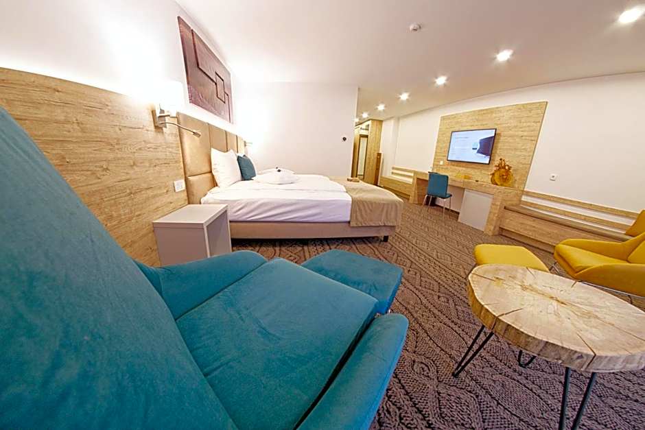 AQUARIUS BOUTIQUE HOTEL