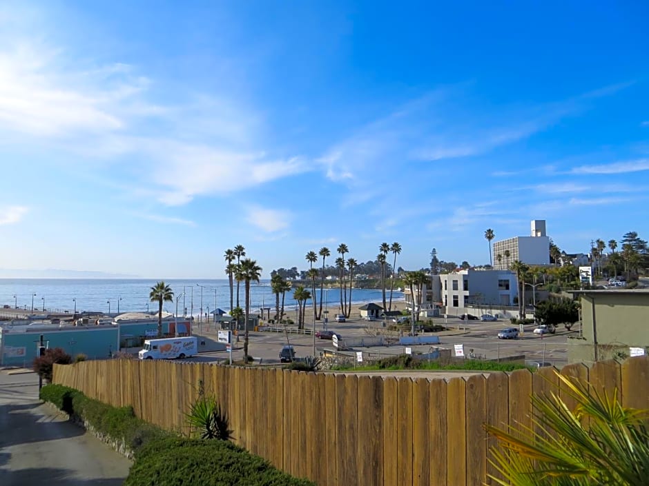 Beach Street Inn and Suites