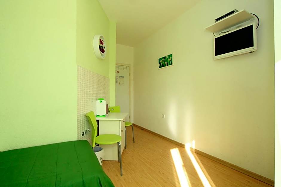 Nirvana Rooms & Apartments
