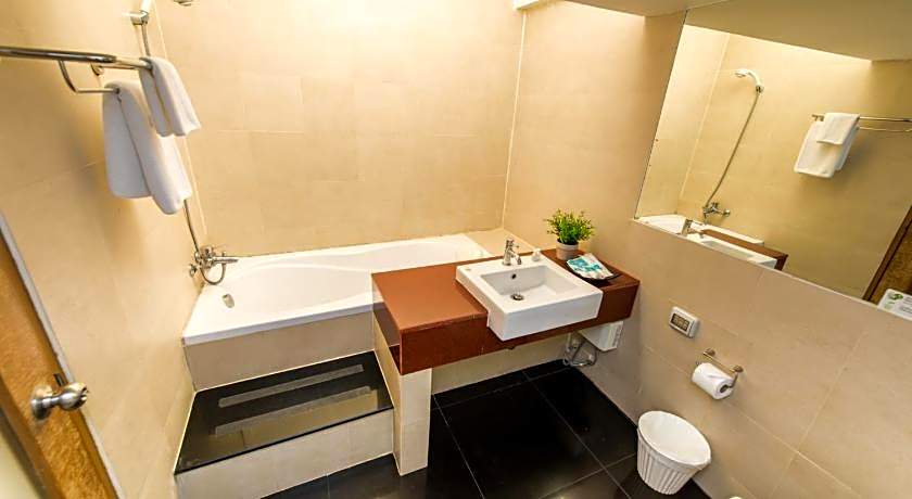 Laemtong Serviced Apartment