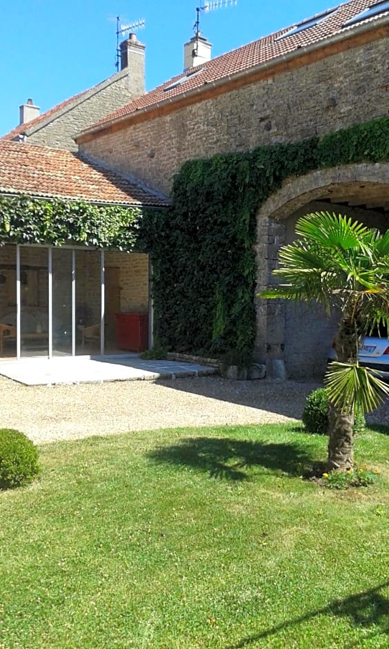 10 Côté Cour