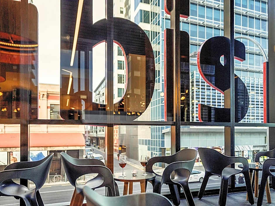 ibis Adelaide