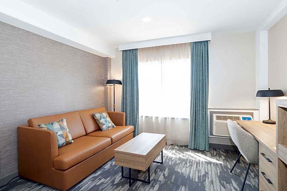 Sandman Hotel & Suites Regina