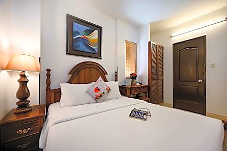 Deluxe Double City View