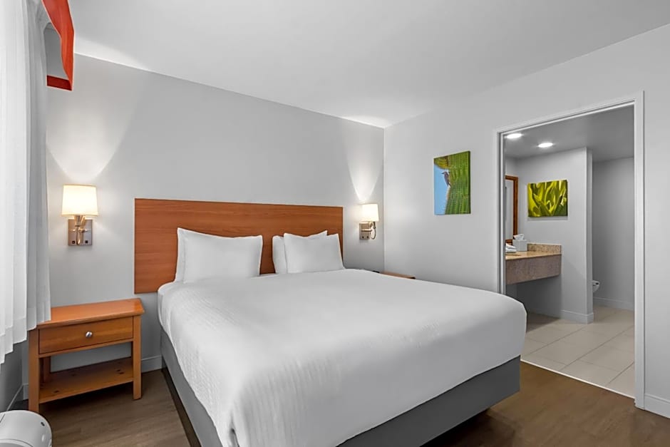 Red Lion Inn & Suites Goodyear - West Phoenix