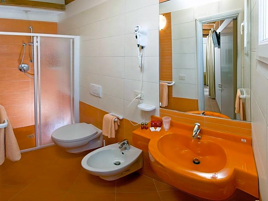 Hotel Pacific