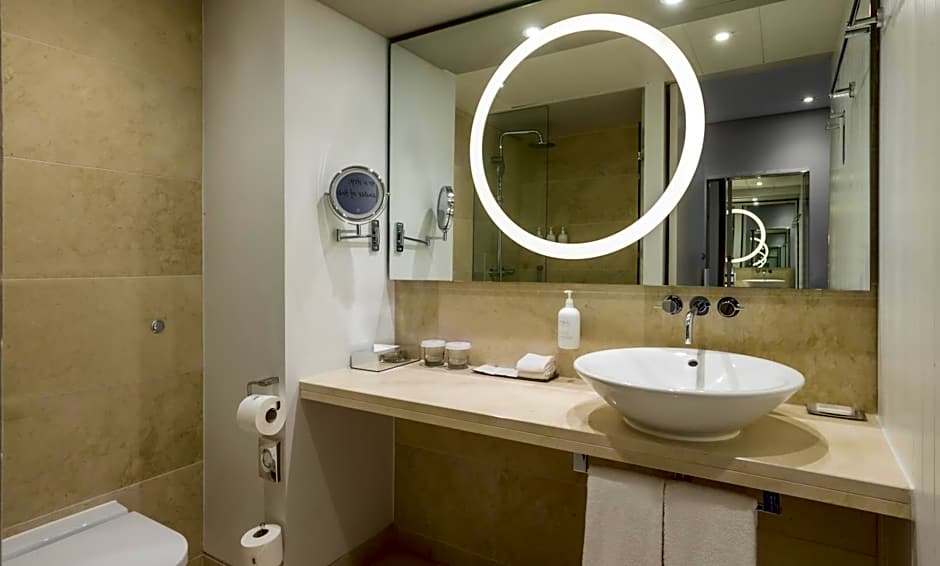 The Morrison Dublin, Curio Collection by Hilton