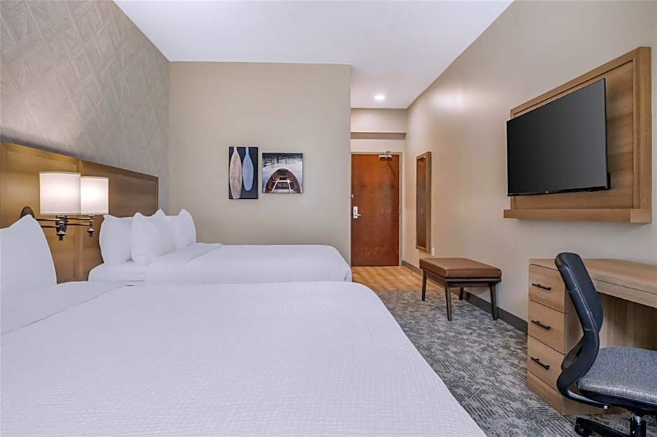 Best Western Plus Bridgewater Hotel & Convention Centre