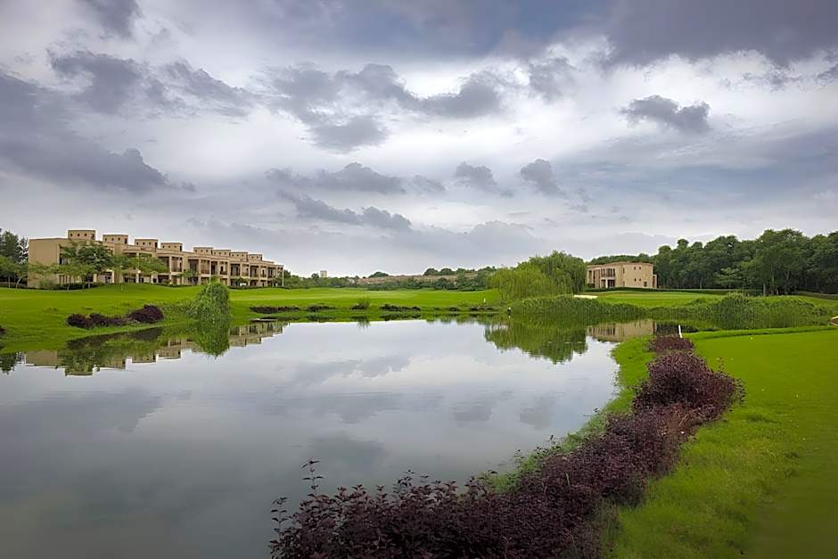 Lemon Tree Hotel Tarudhan Valley