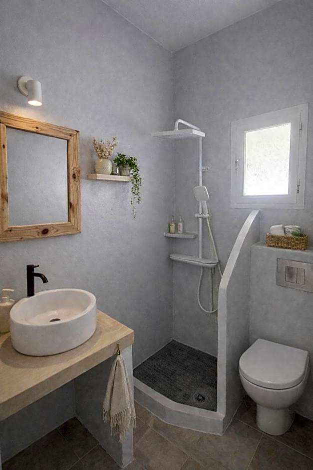 Noème Santorini