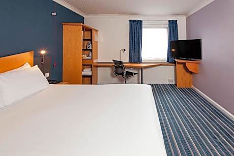 Double Room with Free Hot Breakfast - Accessible