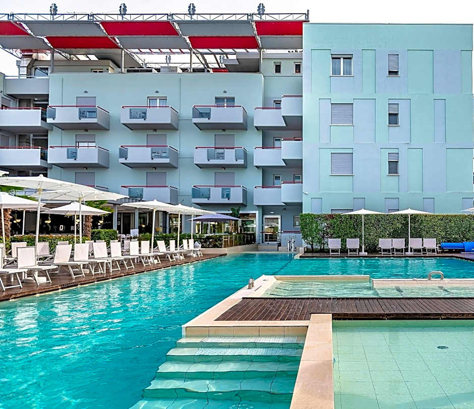 Domino Suite