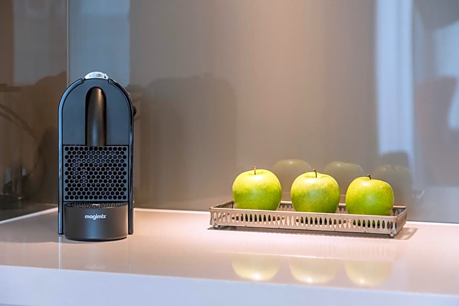 Capri by Fraser Leipzig