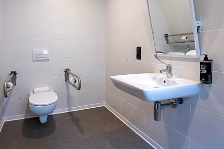 Standard Twin Room - Adapted