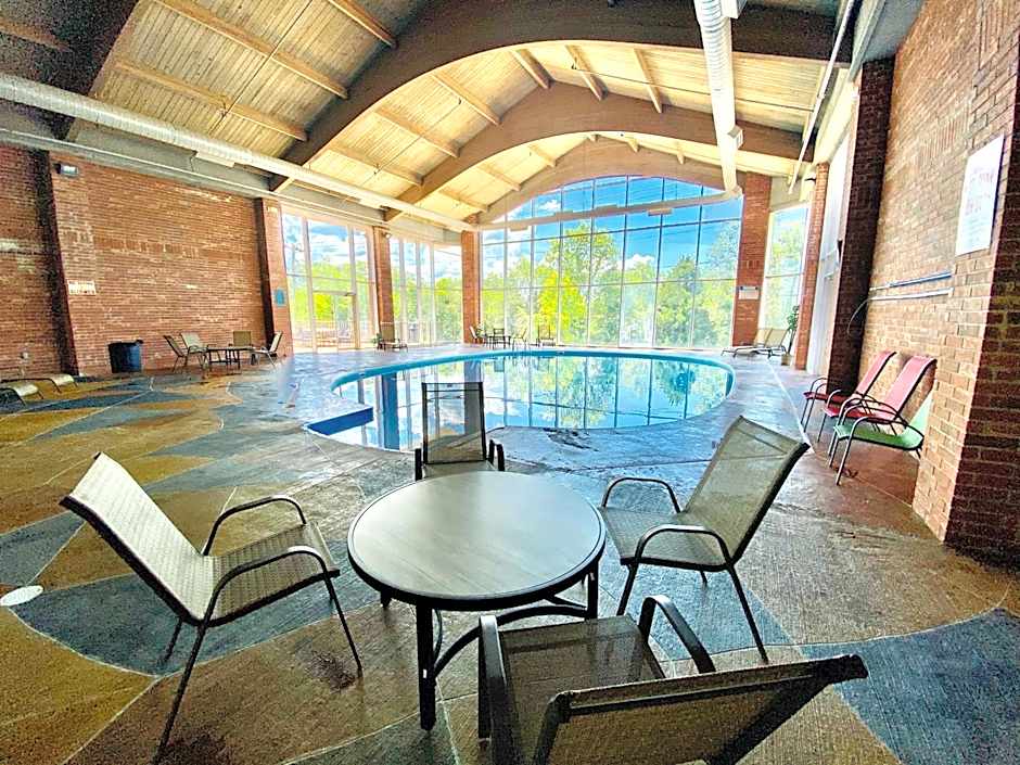 Howard Johnson by Wyndham Branson Theatre District