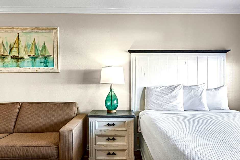 Club Destin Condos