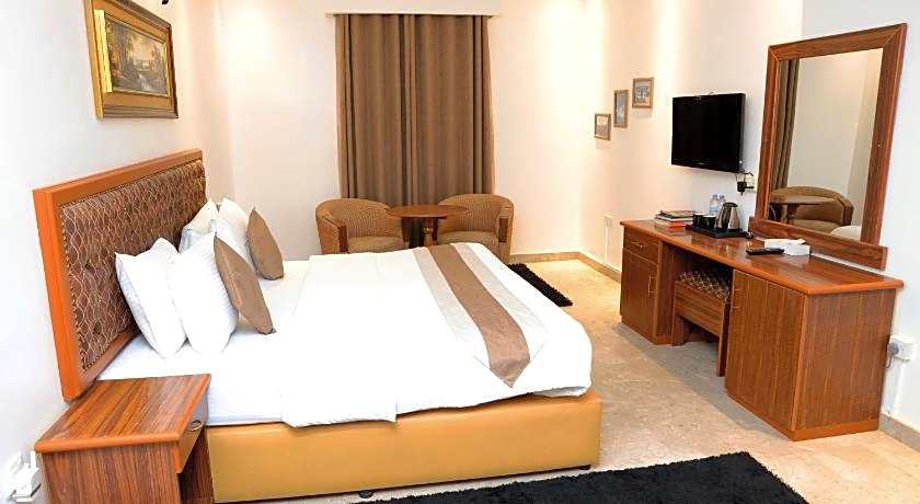 Bayan International Hotel