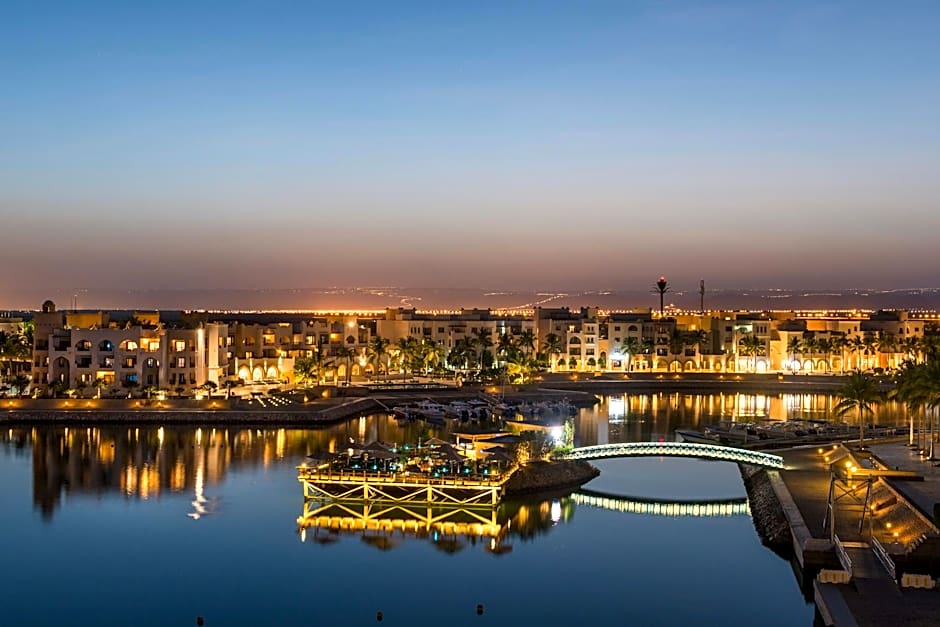 Fanar Hotel & Residences