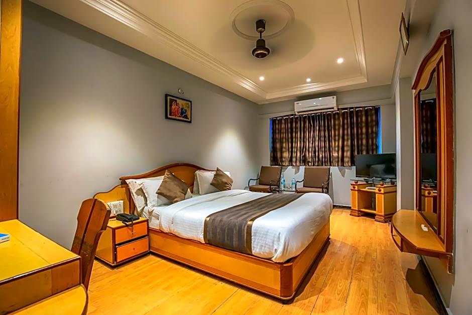Photo 1 of 50 of Hotel JMC Group