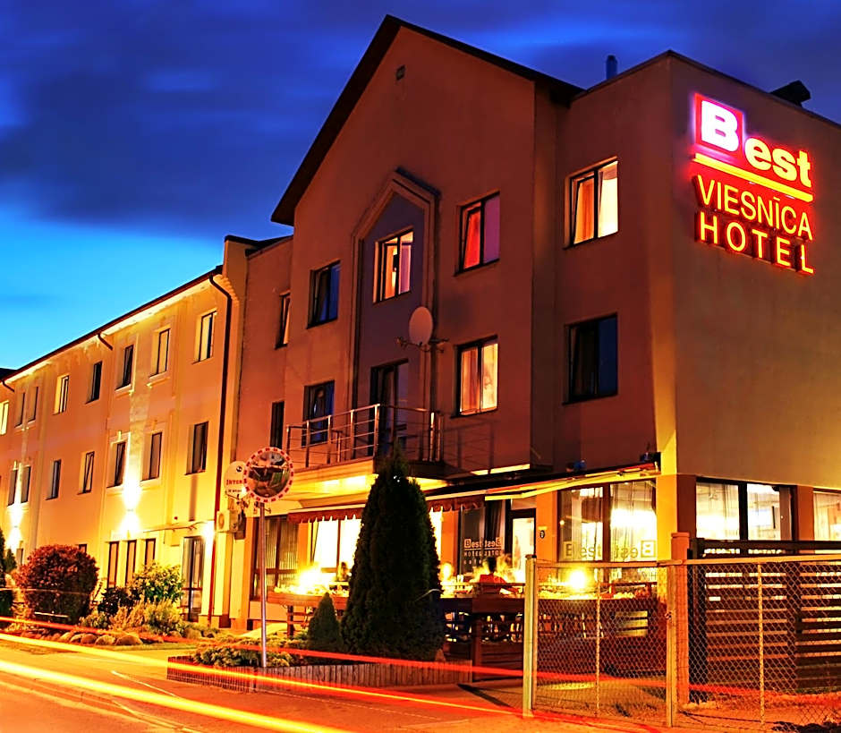 Hotel BEST with FREE PARKING