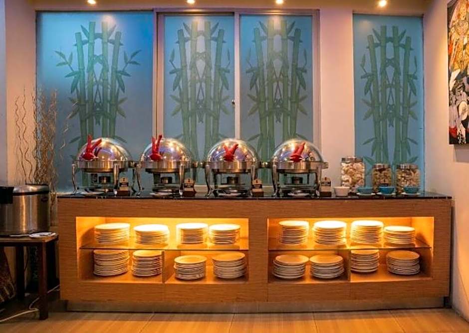 Atrium Premiere Hotel