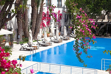 DoubleTree by Hilton Bodrum Marina Vista