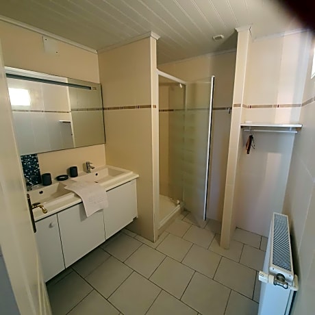 Triple Room with Private Bathroom