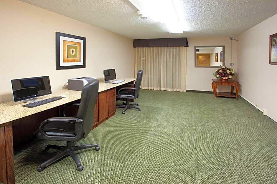 Holiday Inn Great Falls By IHG