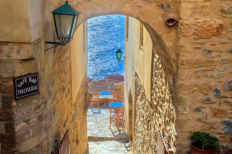 Malvasia Traditional Hotel