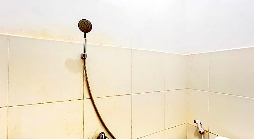 OYO 92626 Good Sleep 4 Inn Dcos Syariah