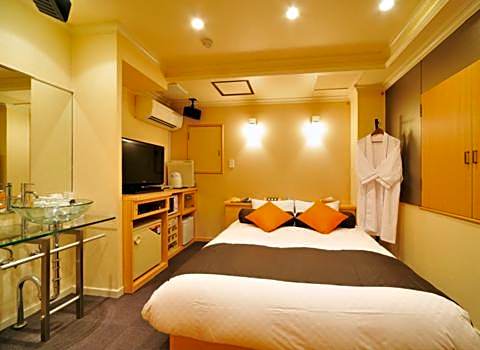 Hotel California Kaminarimon (Adult Only)