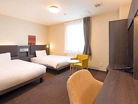 Twin Room - Non-Smoking