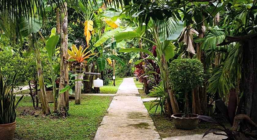 lanta andaleaf bungalows