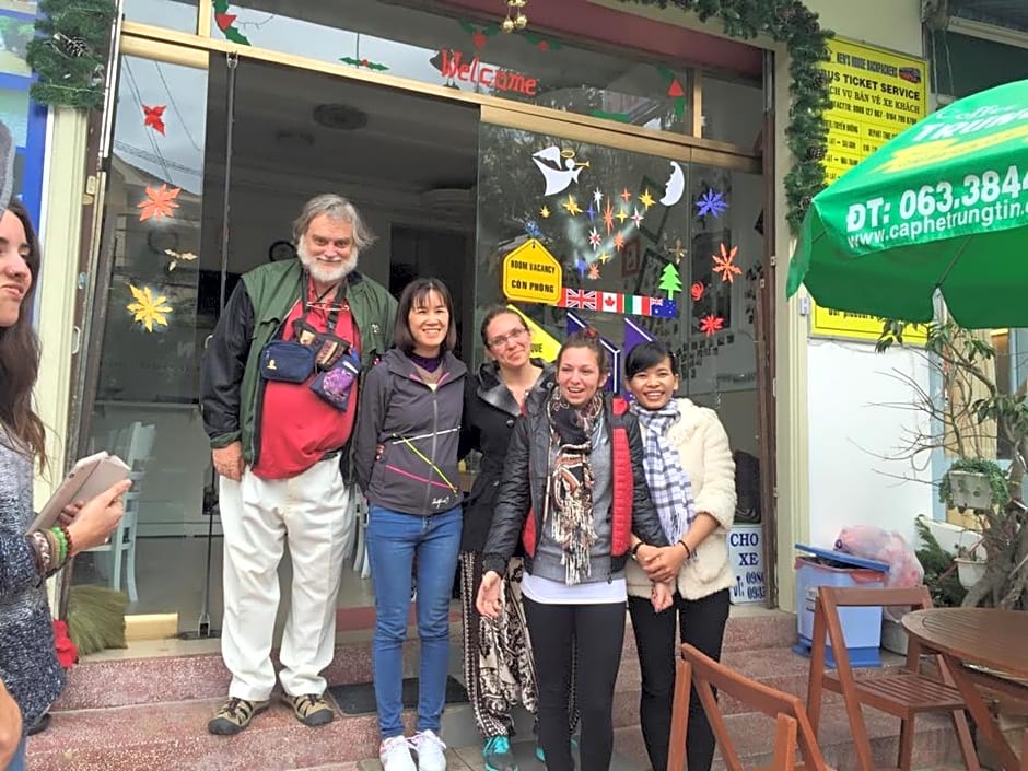 Ken's Backpackers Hotel