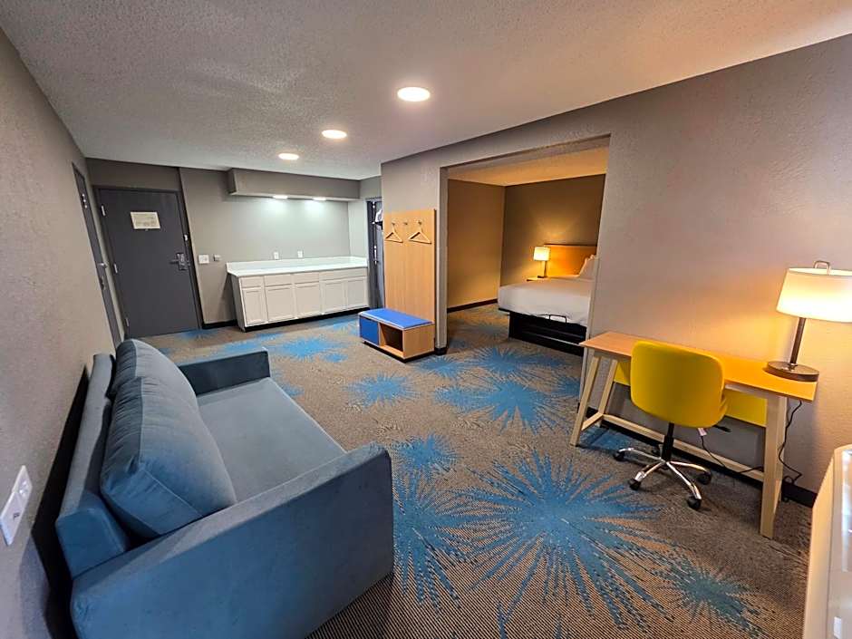 Days Inn by Wyndham Waukegan