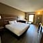 Quality Inn & Suites Near Six Flags - Austell