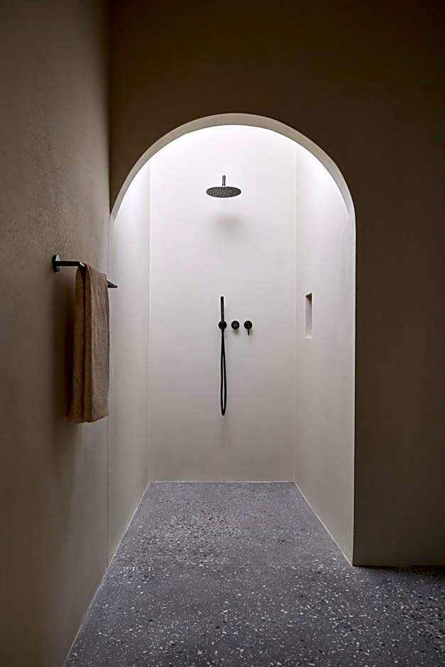 fink Restaurant & Suites