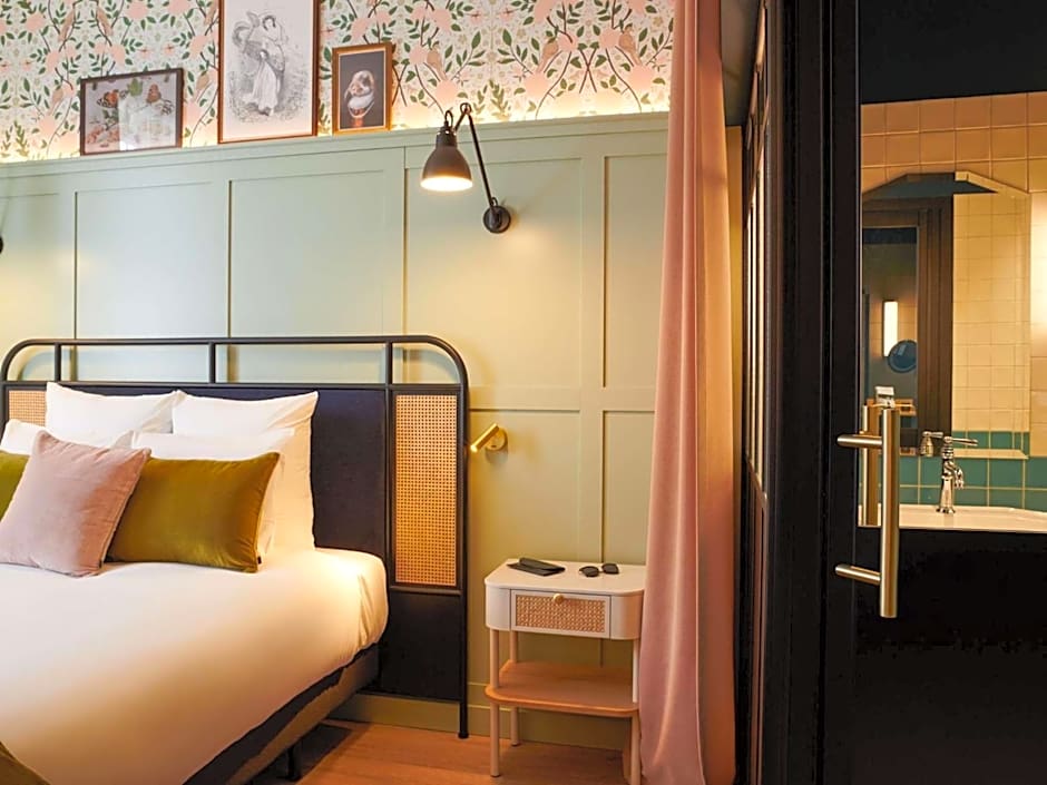 Square Lodge Hotel La Roche sur Yon - Handwritten Collection