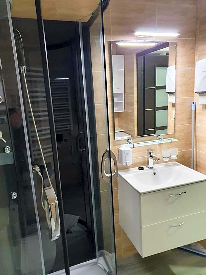 Comfort Stay, EV, Parking