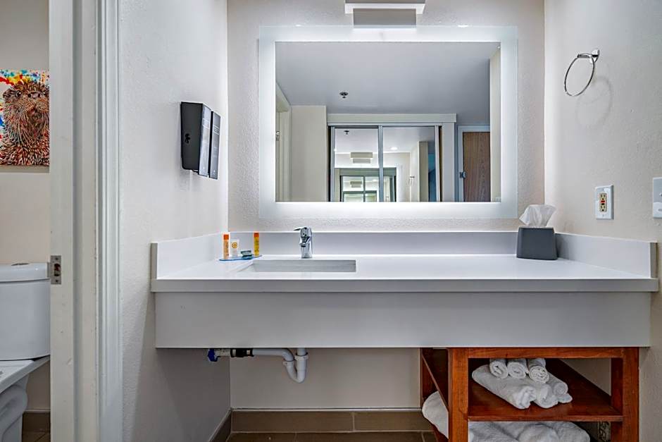 Hotel Avisa Downtown