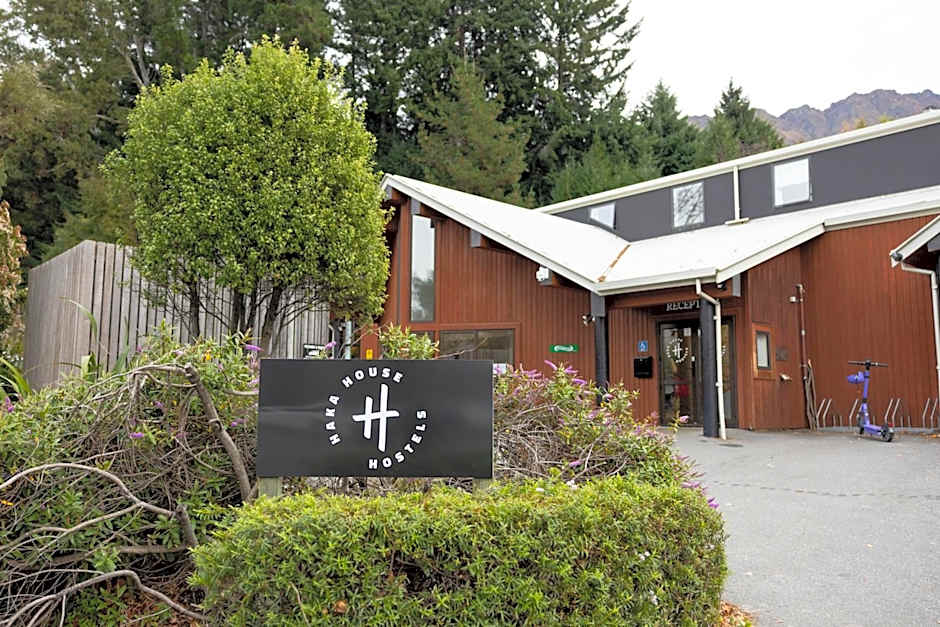 Haka House Queenstown Lakefront
