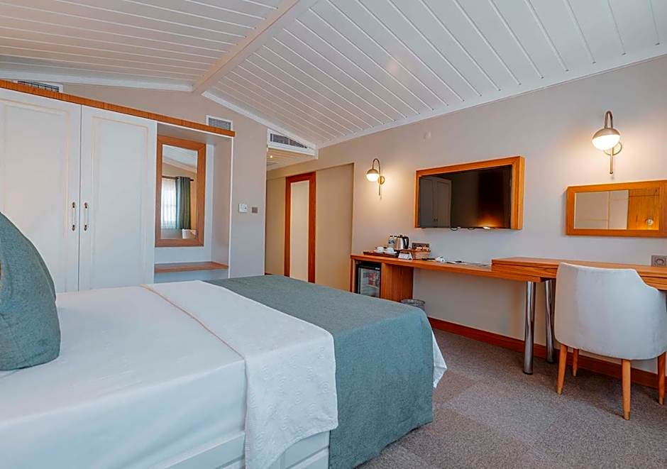 Photo 1 of 9 of Superior Suite