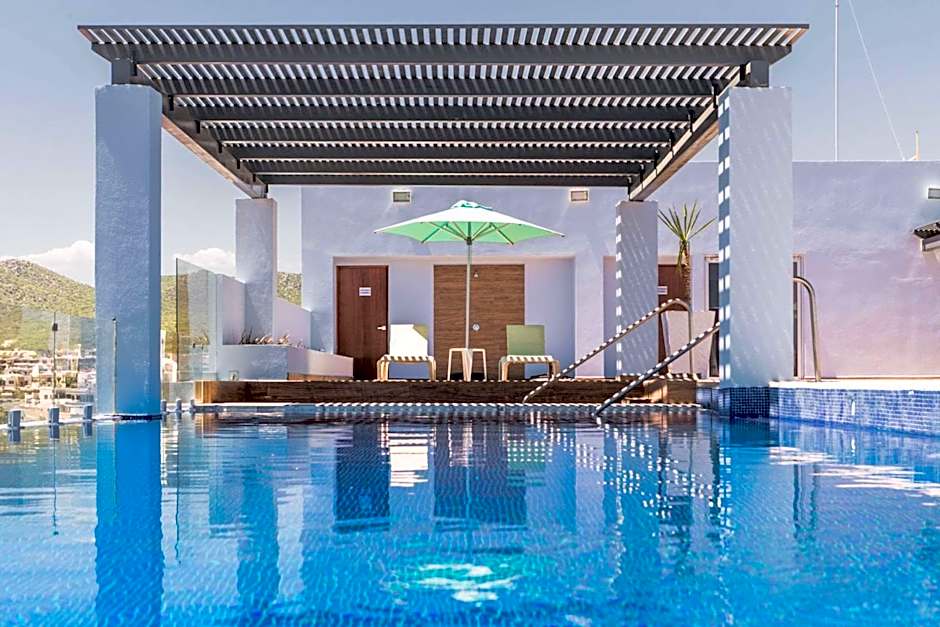 Comfort Inn & Suites Los Cabos