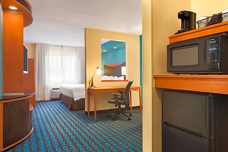 Fairfield Inn & Suites by Marriott Toledo Maumee