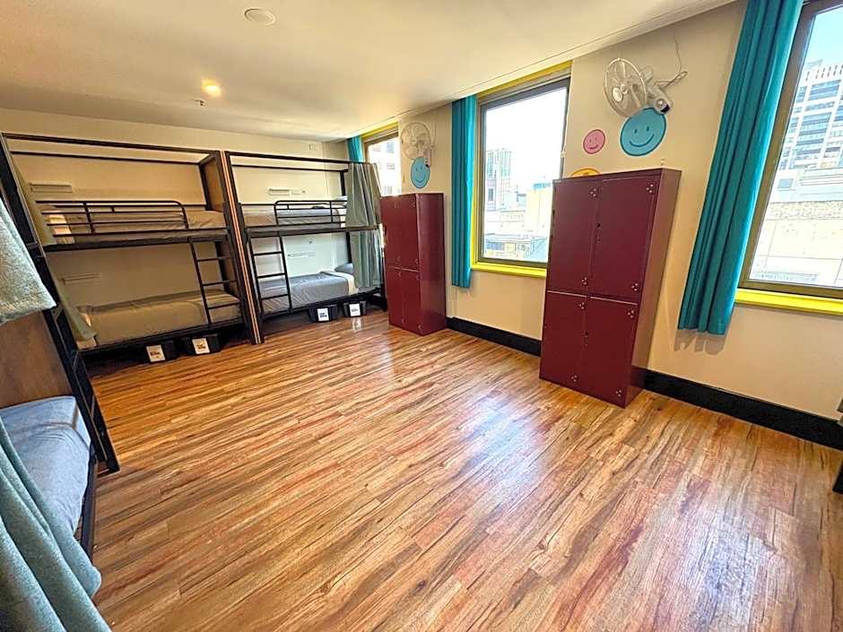 Flinders Backpackers