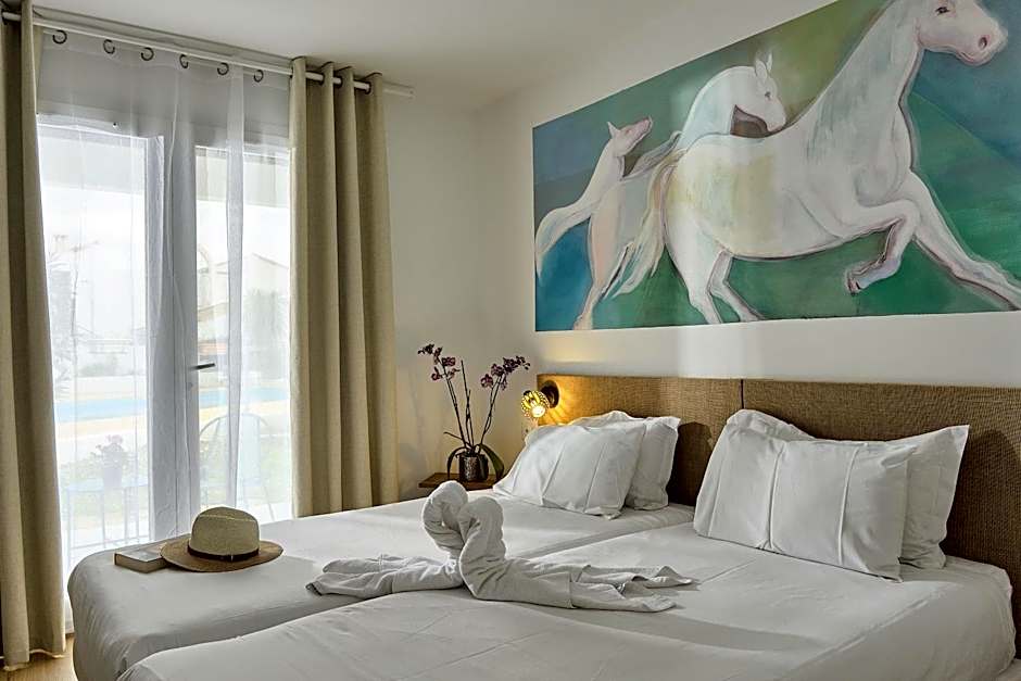 Artemia Aigues-Mortes - Hotel avec piscine