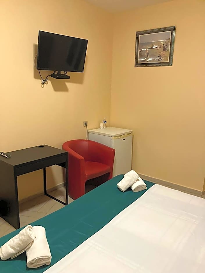 Arcotel Cannes 4 minutes du Palais des Festivals - NEW MANAGEMENT NEW TEAM - OLD REVIEVV