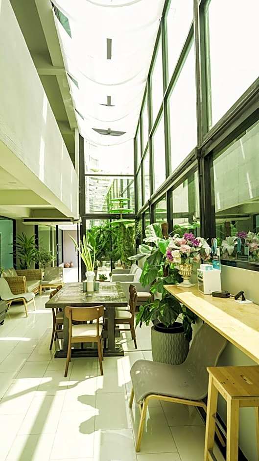 RoomQuest Bangkok Don Mueang Airport