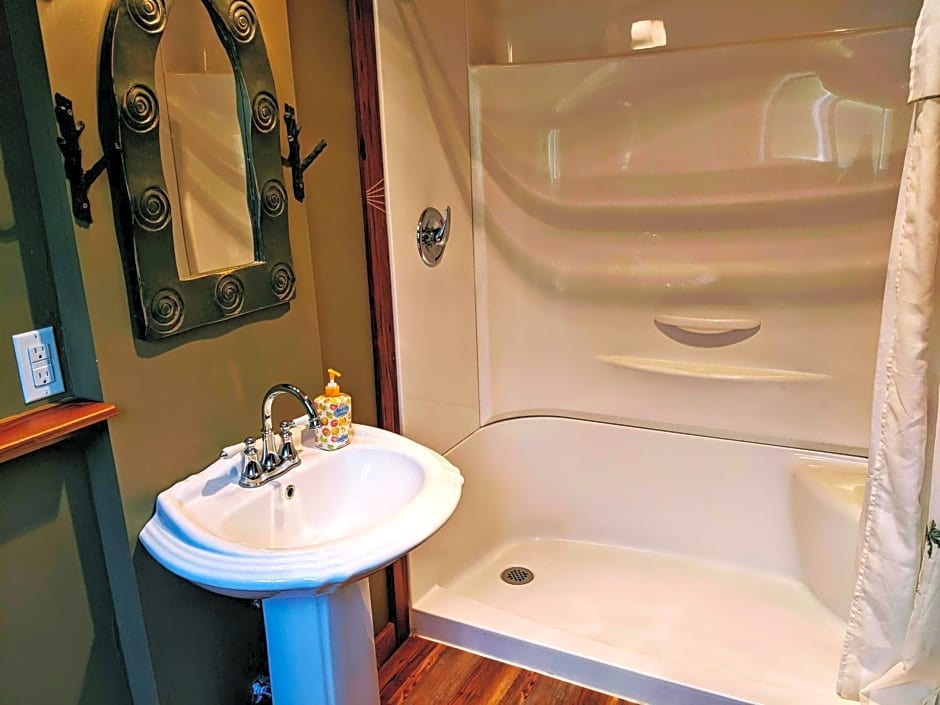 Frigon Suite -Waterfront