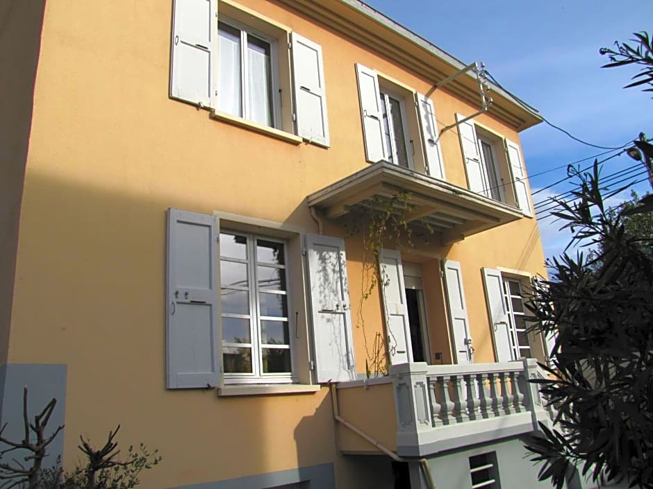 Chambres d'Hôtes Les Muriers